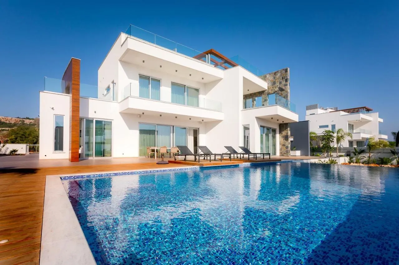 Sea Pearl Beachfront Villas - Anemone Ayia Napa