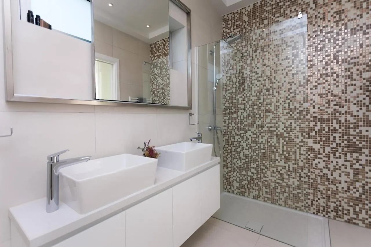 Sea Pearl Beachfront Villas - Anemone Ayía Nápa